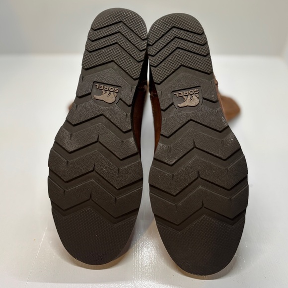 Sorel Major Pull On Boots - Grizzly Bear Tan Leather/Suede Mid-Calf Buckles - Picture 8 of 12